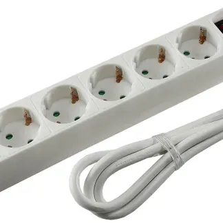 Schutzkontakt-Steckdosenleiste 6-fach 3600W, 1,4mKabel, mit Schalter, weiß Schutzkontakt-Steckdosenleiste 6-fach 3600W, 1,4mKabel, mit Schalter, weiß